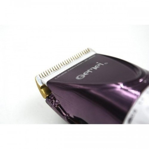 Беспроводная машинка для стрижки волос Geemy GM-6062 с дополнительным аккумулятором
