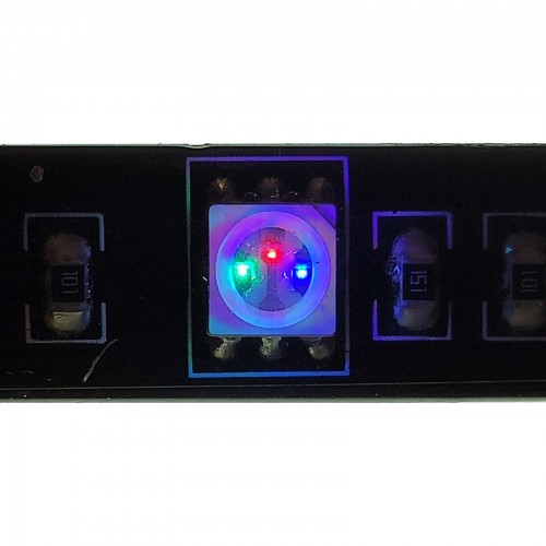 Светодиодная лента USB LED 5050 BLUETOOTH RGB комплект 5 метров, разноцветная (управление через телефон)