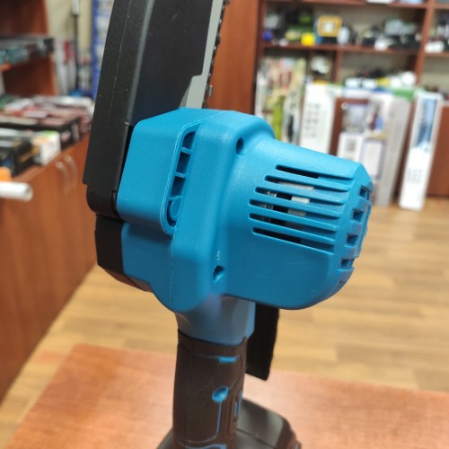 Мини пила аккумуляторная цепная Makita DUC155Z веткорез электрический Макита 24V 5AH шина 15 см 2 аккумулятора