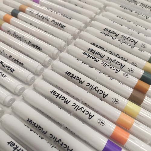 Набор акриловых маркеров 80 штук на водной основе в кейсе Acrylic Marker Y 04