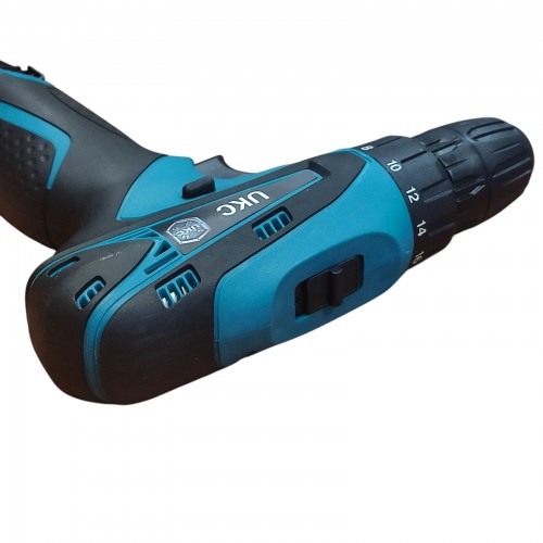 Шуруповерт 2 аккумулятора в кейсе без насадок 21W UKC 10157