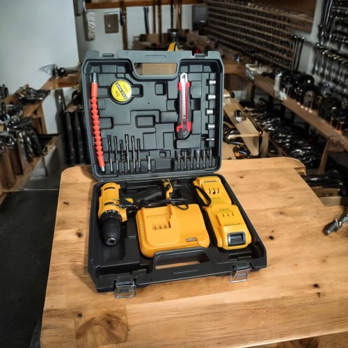 Аккумуляторный шуруповерт 24v набор слесарного инструмента в кейсе DW24 2 АКБ Желтый