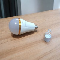 Светодиодная лампочка с аккумулятором автономная аварийная лампа 3584 30W E27 3 режима свечения с патроном