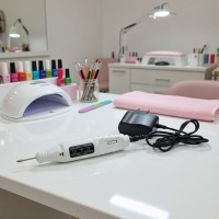 Машинка для маникюра и педикюра фрезер ручка 5 насадок 220V Белый